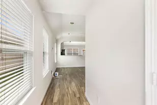10335 White Fir Villa Ave, Houston, TX 77044 - Photo 3