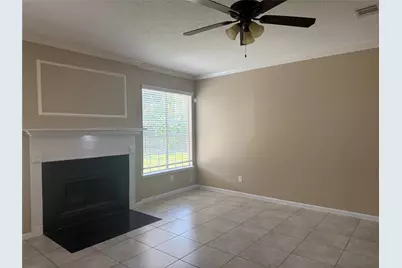 4727 Heritage Country Lane, Friendswood, TX 77546 - Photo 3
