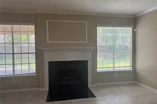 4727 Heritage Country Ln, Friendswood, TX 77546 - Photo 3