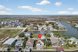 12725 E Conquistador Dr, Galveston, TX 77554 - Photo 7