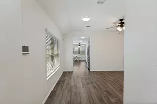 1235 Blue Hazel Ct, Pinehurst, TX 77362 - Photo 7