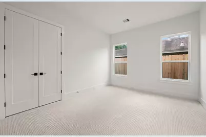 10418 Brinwood Drive, Houston, TX 77043 - Photo 15