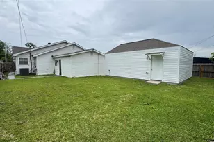 221 Hyta St, Houston, TX 77018 - Photo 29
