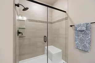 6804 Westview Dr, Houston, TX 77055 - Photo 21