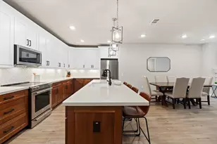 6804 Westview Dr, Houston, TX 77055 - Photo 11
