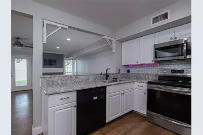 100 Edgewater Drive #44, Livingston, TX 77351 - Photo 9