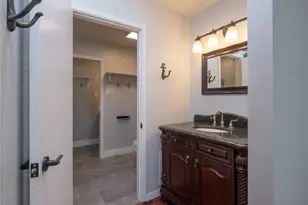 100 Edgewater Dr, Livingston, TX 77351 - Photo 21