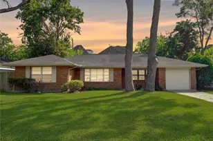 3419 Linkwood Dr, Houston, TX 77025 - Photo 1