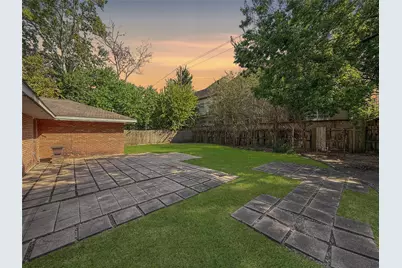 3419 Linkwood Drive, Houston, TX 77025 - Photo 25