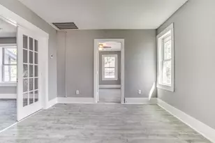 810 Maltby St, Houston, TX 77011 - Photo 13