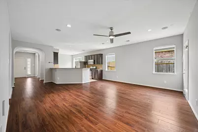 3105 W Trail Drive, Pearland, TX 77584 - Photo 5