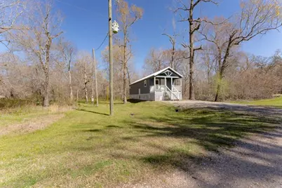 129 Shoreline Drive, Cleveland, TX 77327 - Photo 3