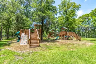 129 Shoreline Dr, Cleveland, TX 77327 - Photo 15