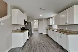 3143 Rainpark Ln, Katy, TX 77449 - Photo 3