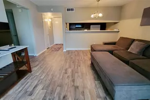 2824 S Bartell Dr, Houston, TX 77054 - Photo 3