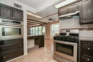 10910 Sagevale Ln, Houston, TX 77089 - Photo 13