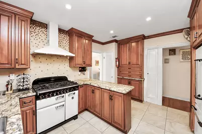 1933 Lexington Street, Houston, TX 77098 - Photo 5