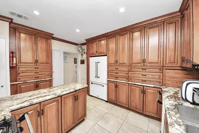 1933 Lexington Street, Houston, TX 77098 - Photo 7