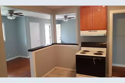 5934 Belmark Street, Houston, TX 77033 - Photo 9