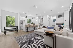 523 Schweikhardt St, Houston, TX 77020 - Photo 1