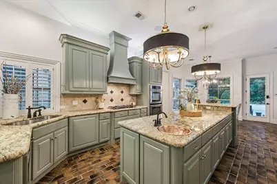 10290 Paradise Valley Drive, Conroe, TX 77304 - Photo 13