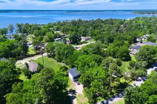 22418 E Shorewood Loop E, Houston, TX 77336 - Photo 1