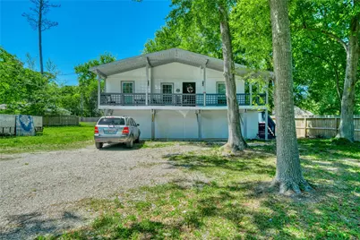 22418 E Shorewood Loop E, Houston, TX 77336 - Photo 5