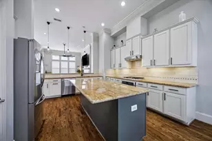 2703 Arabelle Grove, Houston, TX 77007 - Photo 11