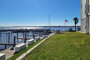 104 Yacht Club Ln, Seabrook, TX 77586 - Photo 7