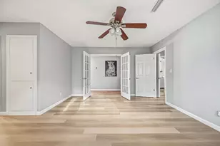 10703 Valley Forge Dr, Houston, TX 77042 - Photo 39