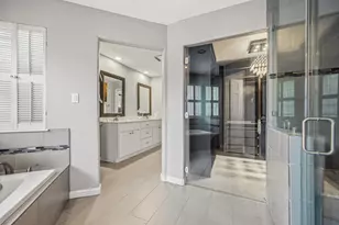 10703 Valley Forge Dr, Houston, TX 77042 - Photo 49