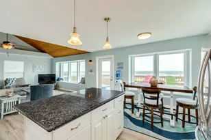 21446 Gulf Dr, Galveston, TX 77554 - Photo 23