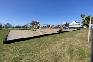 21446 Gulf Dr, Galveston, TX 77554 - Photo 47