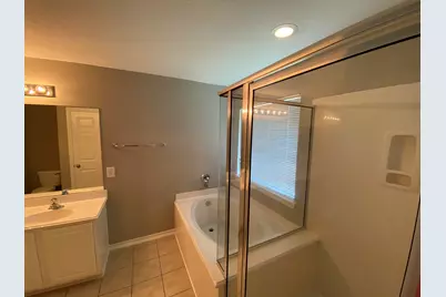 17234 Oakwood Chase Drive, Spring, TX 77379 - Photo 9