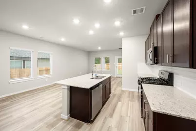 18733 Timber Glen Drive, Conroe, TX 77316 - Photo 13