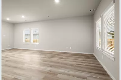 18733 Timber Glen Drive, Conroe, TX 77316 - Photo 17