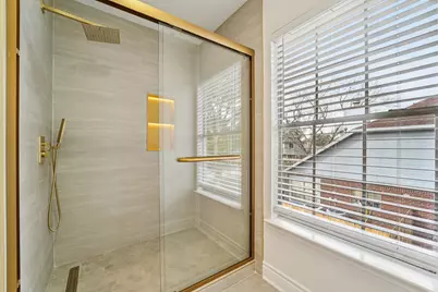 1808 N Mission Circle, Friendswood, TX 77546 - Photo 17