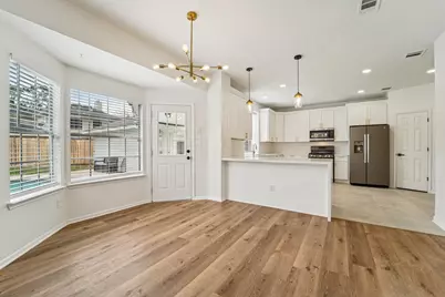 1808 N Mission Circle, Friendswood, TX 77546 - Photo 9