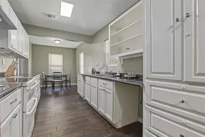 601 S Main Street, Pasadena, TX 77506 - Photo 7