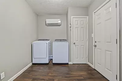 601 S Main Street, Pasadena, TX 77506 - Photo 11