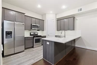 8810 Hollister Pine Court, Houston, TX 77080 - Photo 9