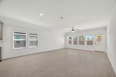 3402 Rolling River Drive, Baytown, TX 77521 - Photo 7