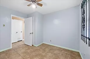 412 S 4th 1/2 St, Nederland, TX 77627 - Photo 17