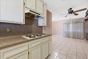 412 S 4th 1/2 St, Nederland, TX 77627 - Photo 13