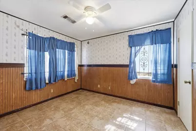 412 S 4th 1/2 Street, Nederland, TX 77627 - Photo 21