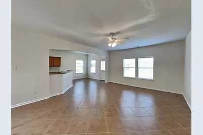 1052 Shadow Glenn Drive, Conroe, TX 77301 - Photo 5