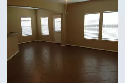 1052 Shadow Glenn Drive, Conroe, TX 77301 - Photo 7