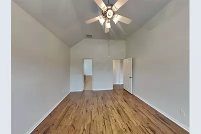 1052 Shadow Glenn Drive, Conroe, TX 77301 - Photo 9