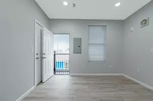 807 Avenue K, Galveston, TX 77550 - Photo 3