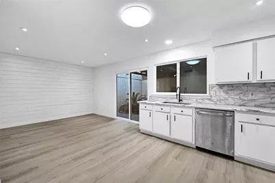 12527 Wellington Park Drive, Houston, TX 77072 - Photo 13